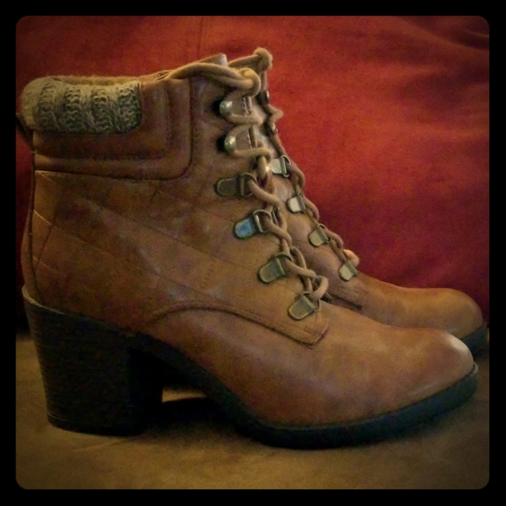 Mia womens teddy Ankle boot, size 7
